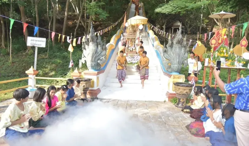 ประเพณีตักบาตรเทโว วัดเขาดีสลัก 2569